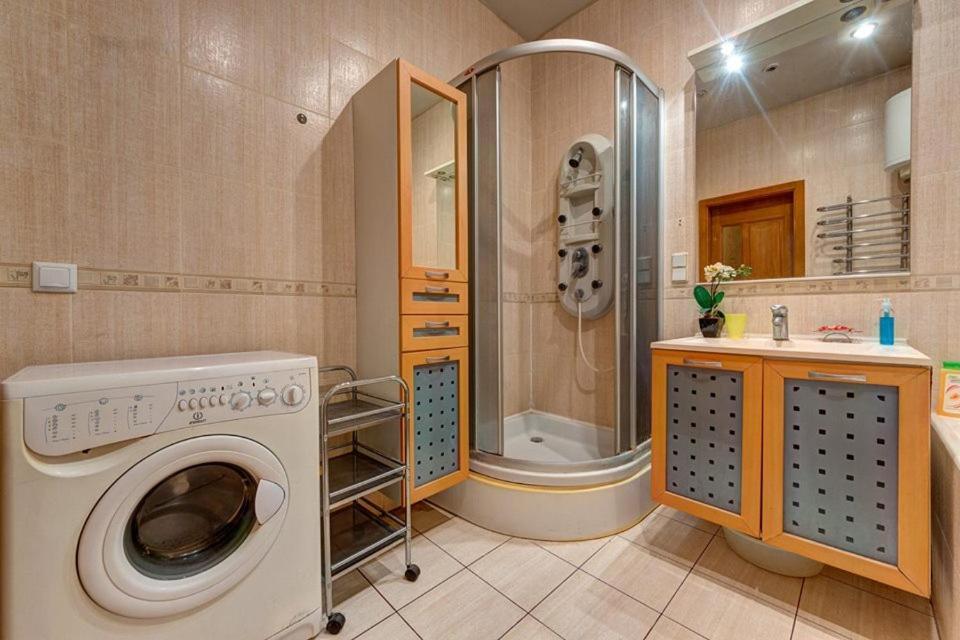 Apartments On Shota Rustaveli Kiev Dış mekan fotoğraf