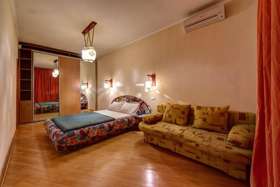Apartments On Shota Rustaveli Kiev Dış mekan fotoğraf